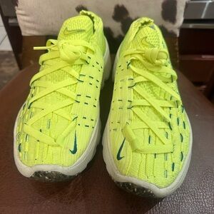 Nike WOMEN Lime Green Sneakers